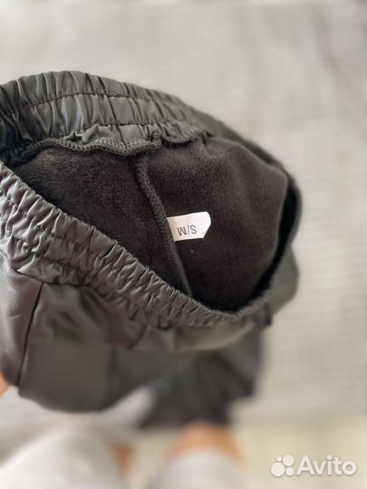 Кожаные брюки женские