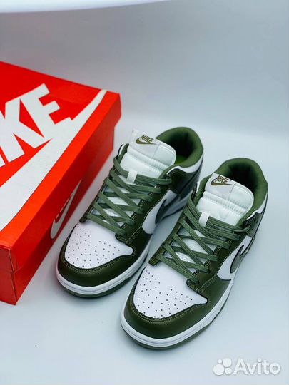 Кроссовки Nike Dunk Low