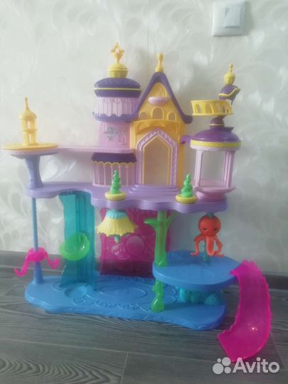 Замок для пони