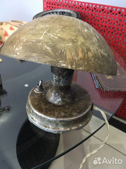 Лампа настольная