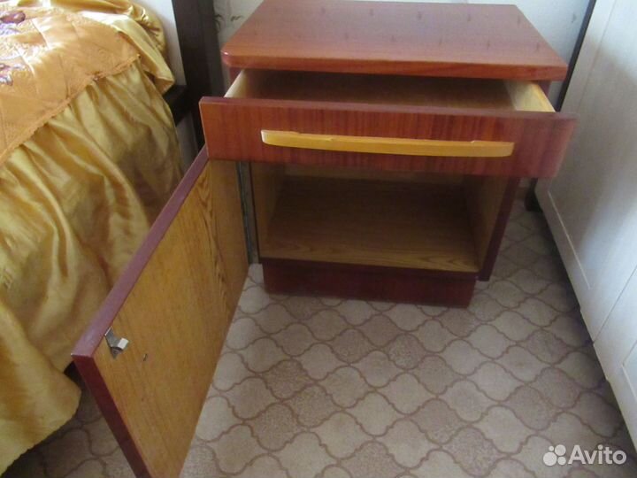 Тумбочки производства Рижской мебельной фабрики