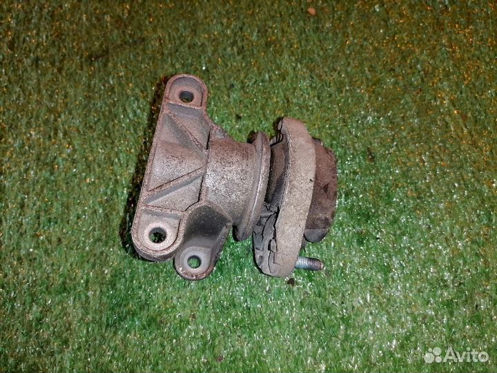 Кронштейн АКПП 8E0399115F Audi A4 B6 A4 B7 8EC 8ED