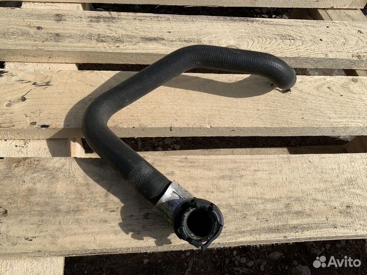 Патрубок охлаждения на радиатор отопителя Меган 3