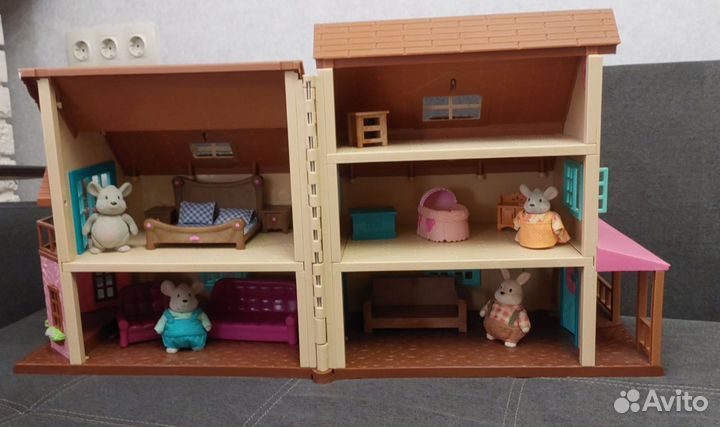 Большой кукольный домик Sylvanian Families