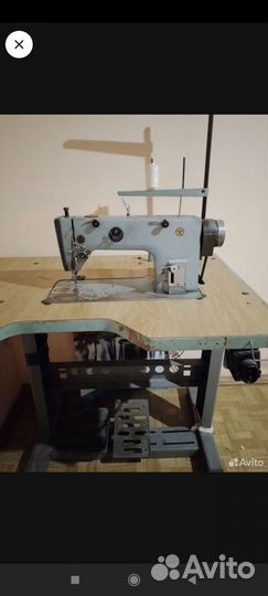 Продам швейную машину