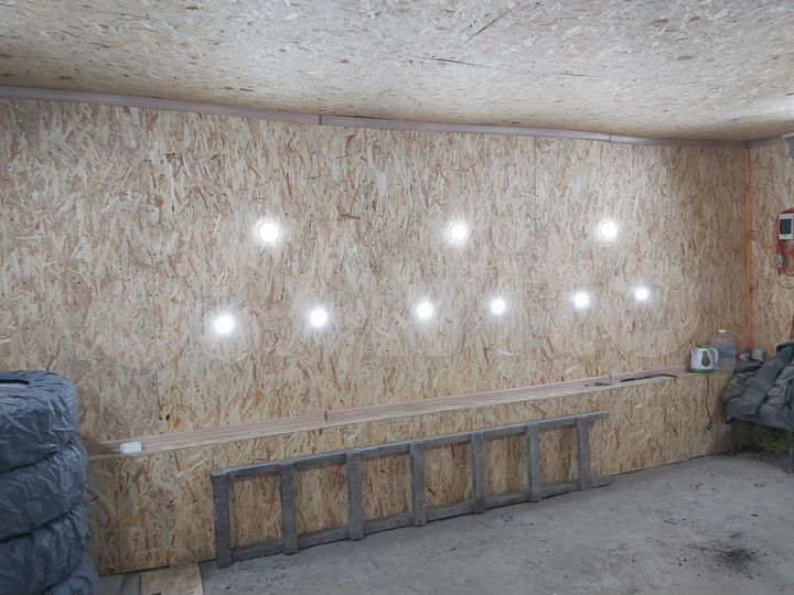 Гараж, > 30 м²