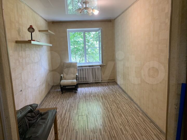 Комната 15 м² в 5-к., 4/4 эт.