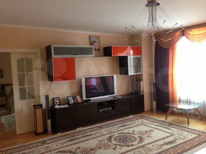 2-к. квартира, 140 м², 4/10 эт.