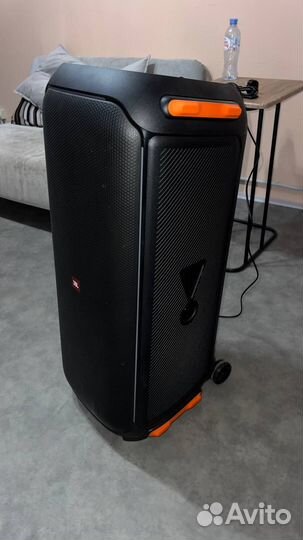 JBL partybox 710