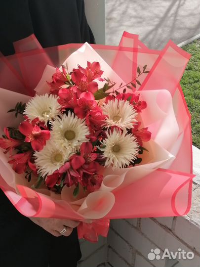 Букет из альстромерия и герберы