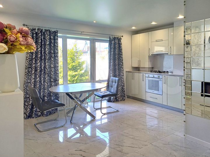 Таунхаус 70 м² на участке 1 сот.