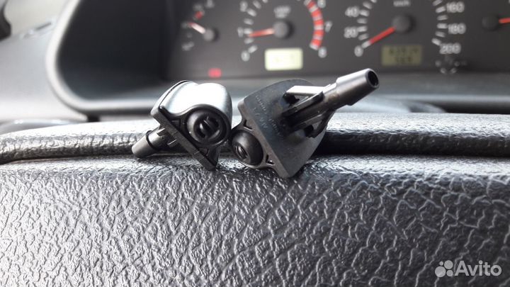 Веерные форсунки (жиклёр) омывателя стекла Bertone