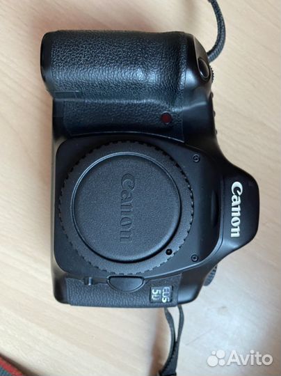 Зеркальная камера canon 5D