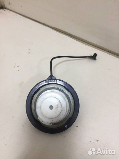 Крышка заливной горловины топливного бака