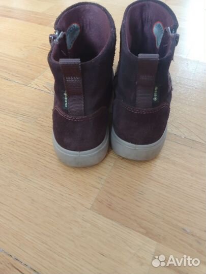 Ботинки для девочки ecco 33 р