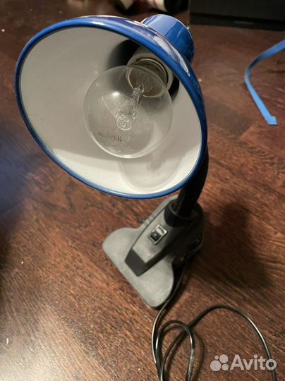 Лампа настольная
