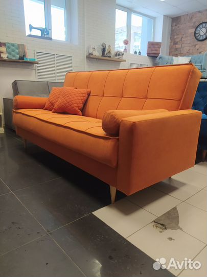 Диван в скандинавском стиле