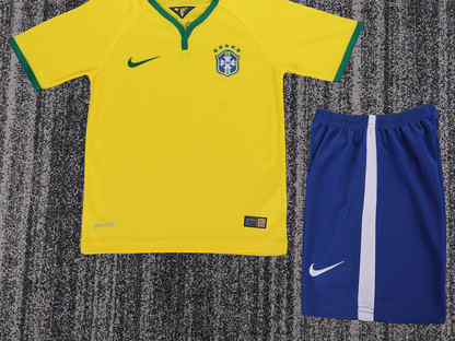 Ретро детская форма Бразилия 2014, Москва
