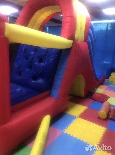 Батут налувной, мега горка