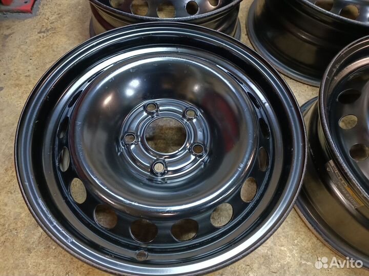 Диски Renault с колпаками r15 5*114,3 d66, 1