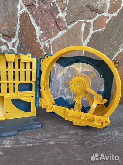 Трек Hot wheels bank blast-out набор