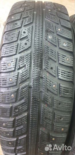 Kumho I'Zen KW22 215/65 R16