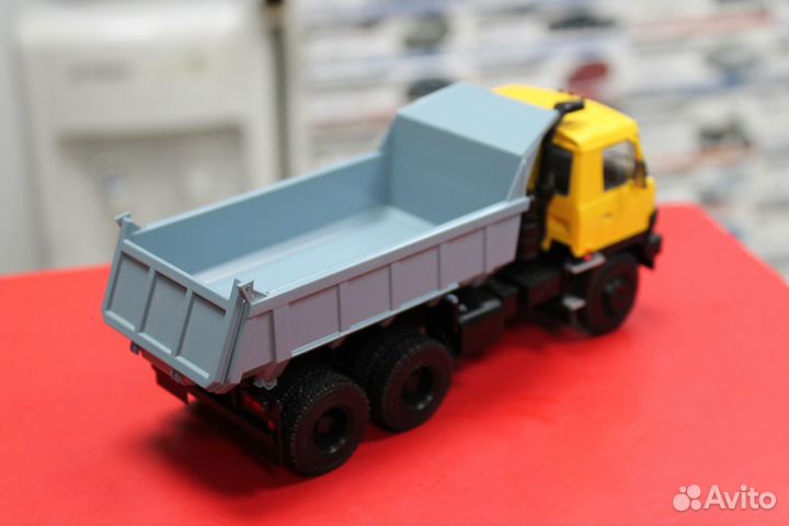 Tatra-815S1 самосвал 1:43 Автоистория