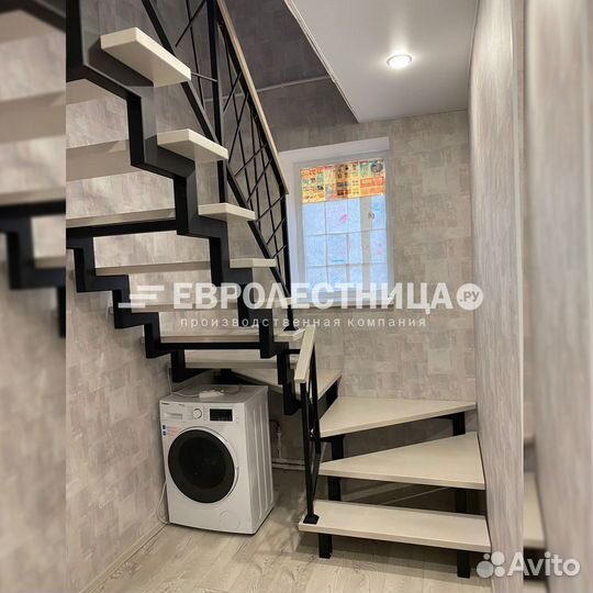 Лестница на металлокаркасе