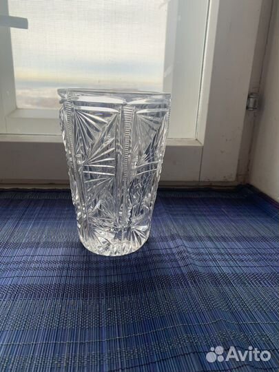 Хрустальная ваза емкость 1,2л