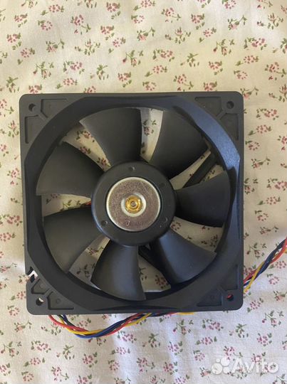 Кулер корпусной для обдува ферм Delta 0.8 A