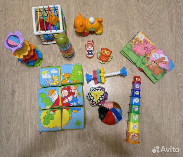 Детские игрушки для малышей пакетом