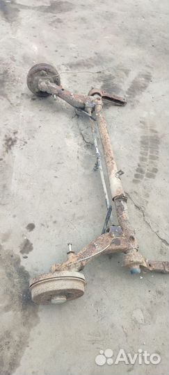 Рено 19 Европа задняя балка