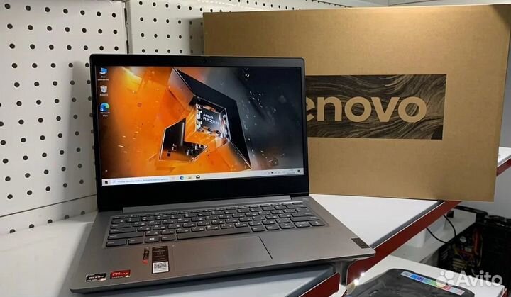 Ноутбук Lenovo (Ryzen 7th/8GB DDR5/256GB SSD M.2)