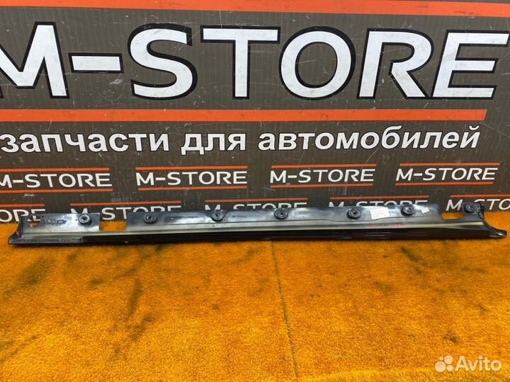 Накладка на порог левая Mercedes-Benz S-Class W221