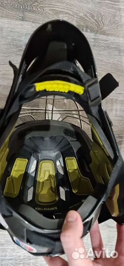 Хоккейный вратарский шлем