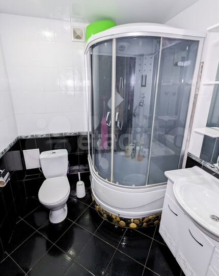 2-к. квартира, 55 м², 2/3 эт.