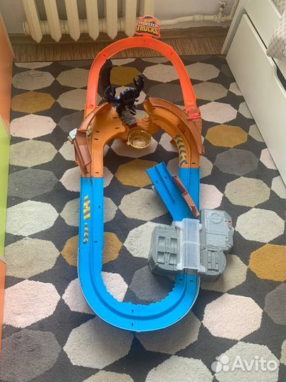 Игиушка трек Hot Wheels Монстр Трак