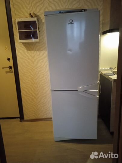 Холодильник indazit в отличном состоянии