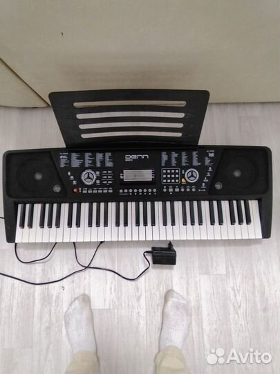 Синтезатор Denn dek610