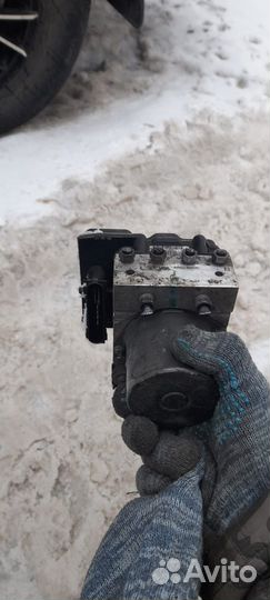 Блок ABS абс Nissan Qashqai 2011