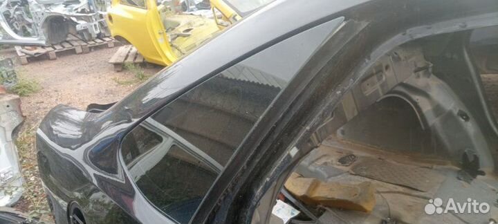 Стекло кузовное глухое заднее правое Ford Focus 2