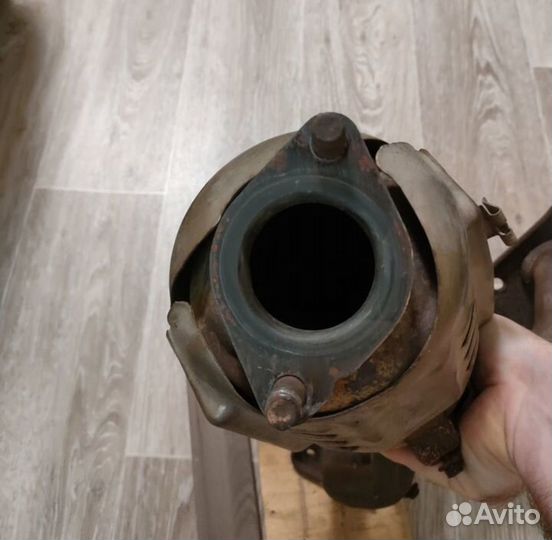 Коллектор катализатор