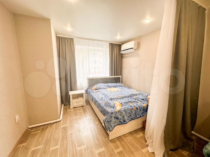 3-к. квартира, 100 м², 2/5 эт.