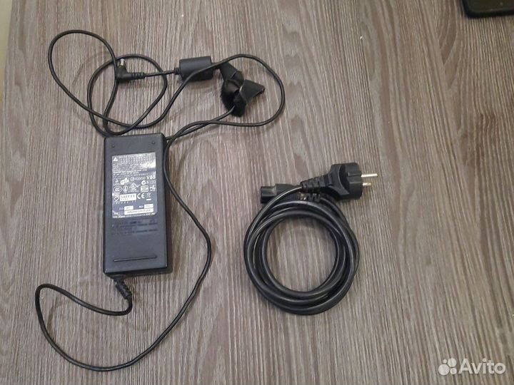 Блок питания для ноутбука