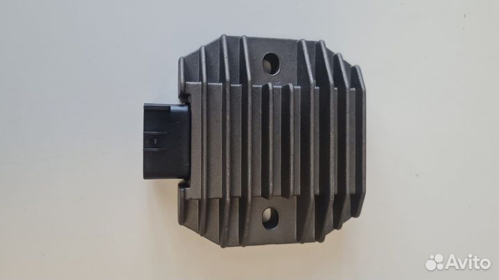 Реле-регулятор Yamaha WR250R, XP500, FZ6R, CP250