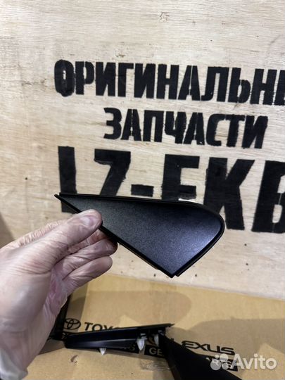 Накладки крыльев Toyota оригинал идеал