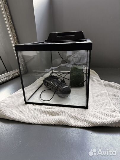 Аквариум, нагреватель, фильтр