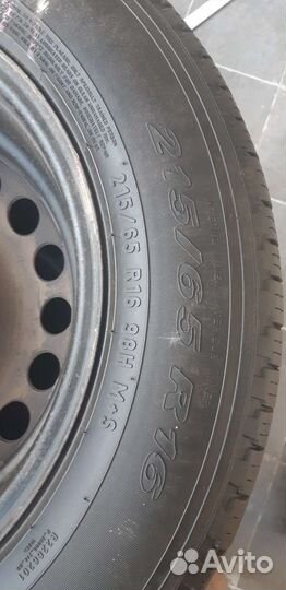 R16 Pirelli Scorpion 215/65, PCD 5x114.3 DIA 67.1