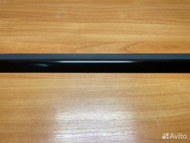 Молдинг двери передний левый Mercedes-Benz