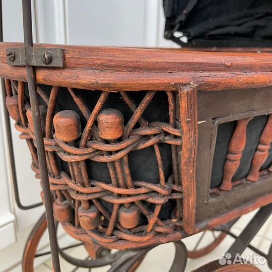 Коляска для кукол (антиквариат)